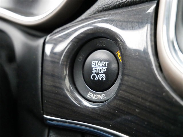 Used 2015 Jeep Grand Cherokee Overland image 26