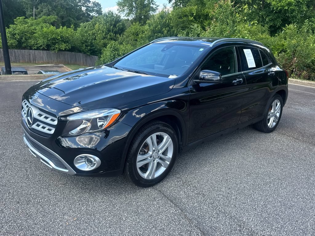 Used 2018 Mercedes-Benz GLA 250 4MATIC w/ Premium Package image 3
