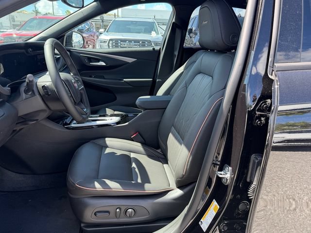 New 2026 Buick Envista Avenir FWD image 12