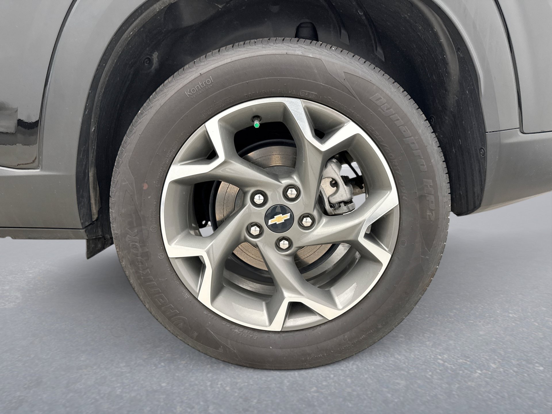 Used 2026 Chevrolet Trax LT w/ Driver Confidence Package FWD image 25
