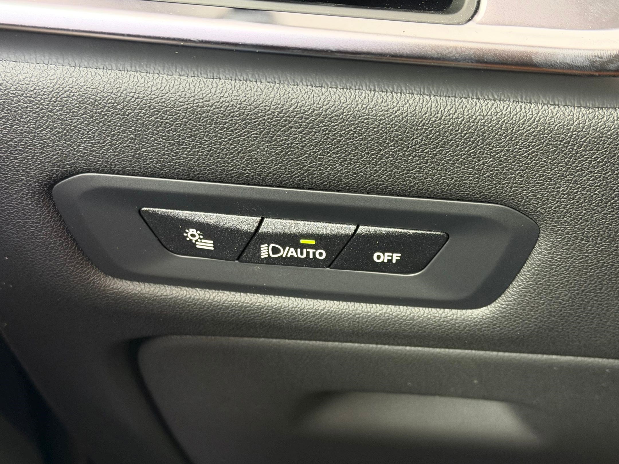 New 2026 BMW X5 xDrive50e w/ Executive Package image 29