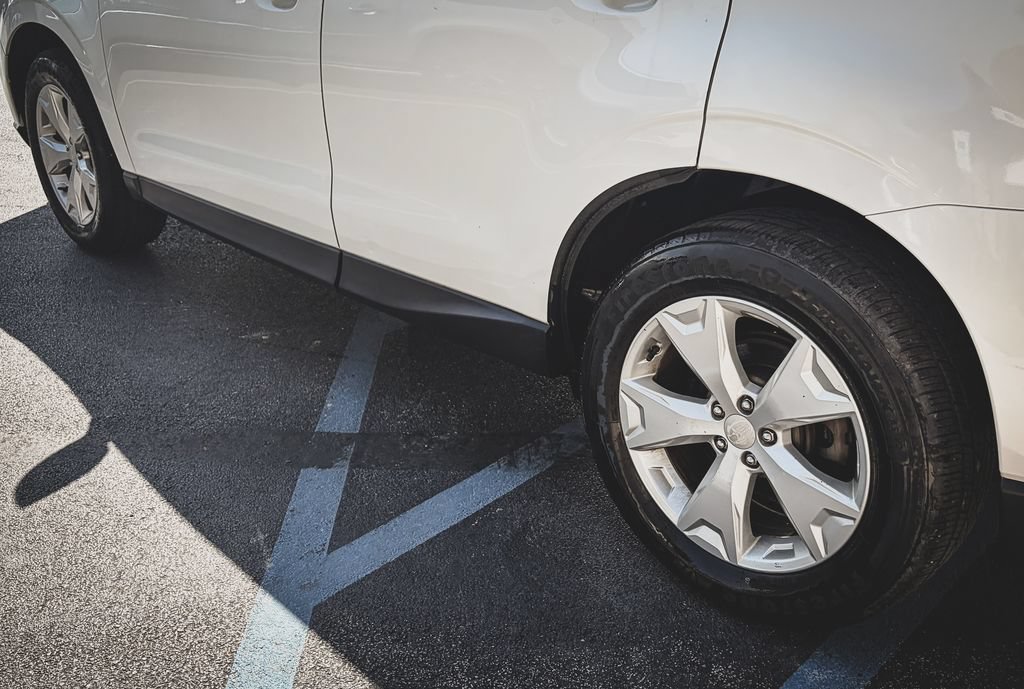 Used 2015 Subaru Forester 2.5i Premium w/ All-Weather Package AWD/4WD image 20