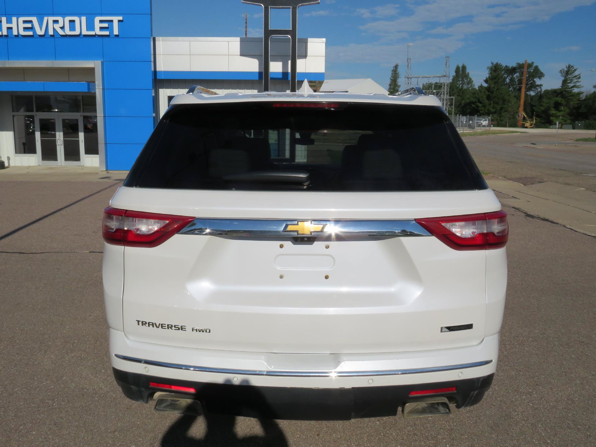 Used 2018 Chevrolet Traverse Premier AWD/4WD image 11