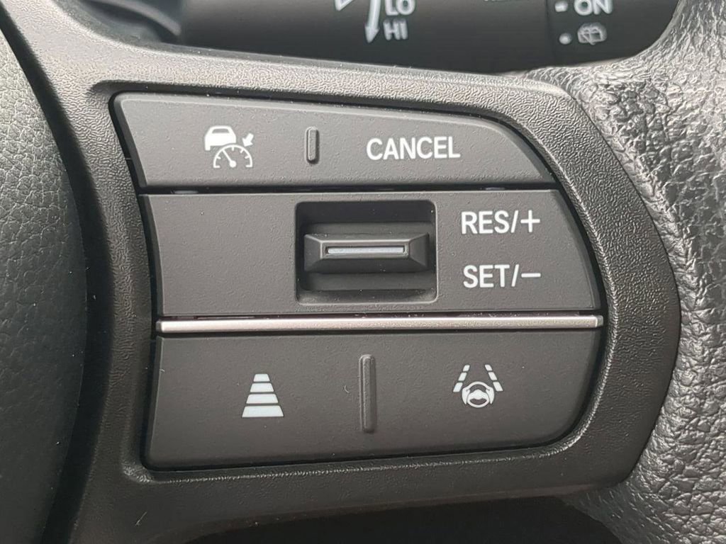 Certified 2024 Honda HR-V LX image 24