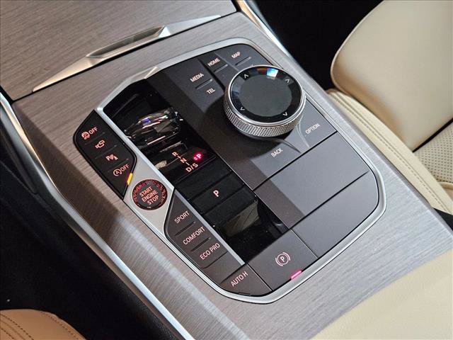 Used 2026 BMW 330i Sedan w/ Premium Package RWD image 11