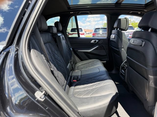 Used 2024 BMW X5 xDrive40i w/ Premium Package AWD/4WD image 22