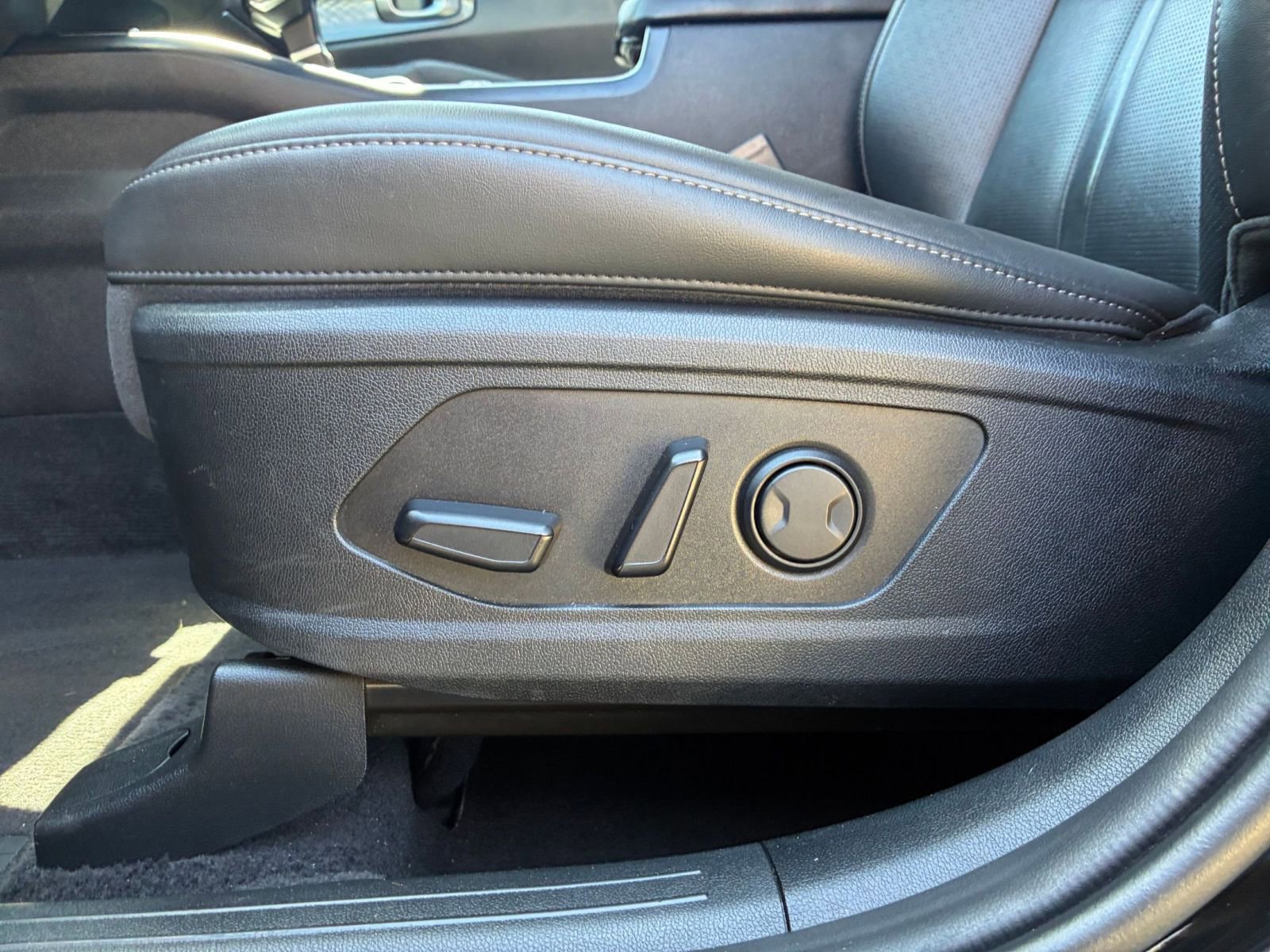 Used 2024 Kia Sorento S AWD/4WD image 23