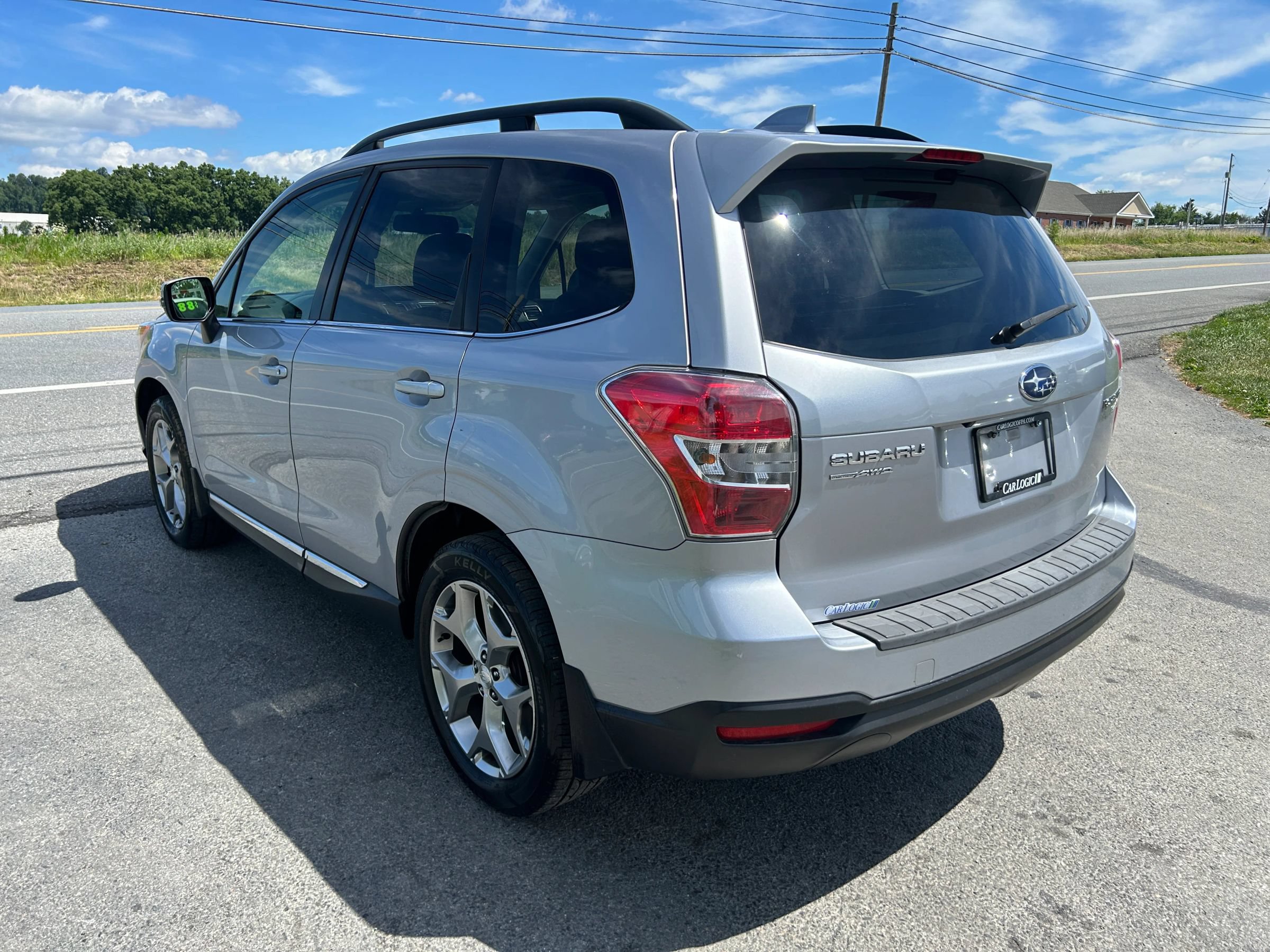 Used 2016 Subaru Forester 2.5i Touring w/ Protection Package #2 AWD/4WD image 6