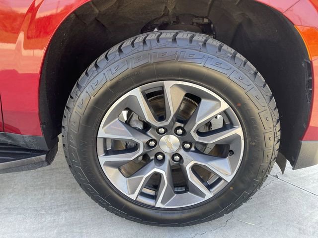 Used 2023 Chevrolet Suburban LS w/ Driver Alert Package image 32