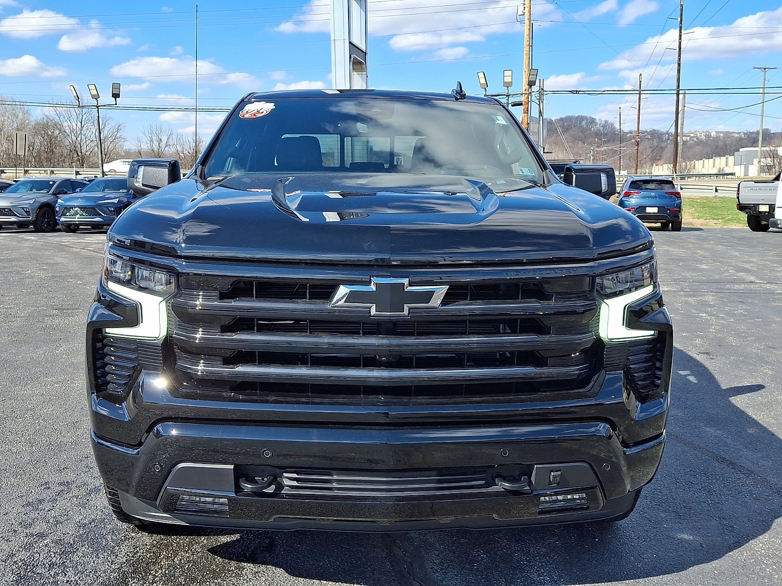 Used 2025 Chevrolet Silverado 1500 High Country w/ Midnight Edition image 3