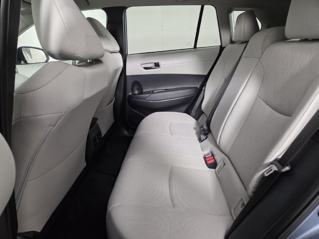 Used 2023 Toyota Corolla Cross LE FWD image 21
