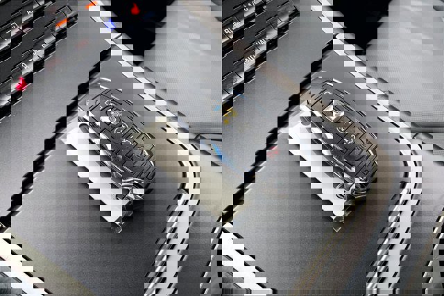 Used 2019 Lincoln Nautilus Reserve image 11