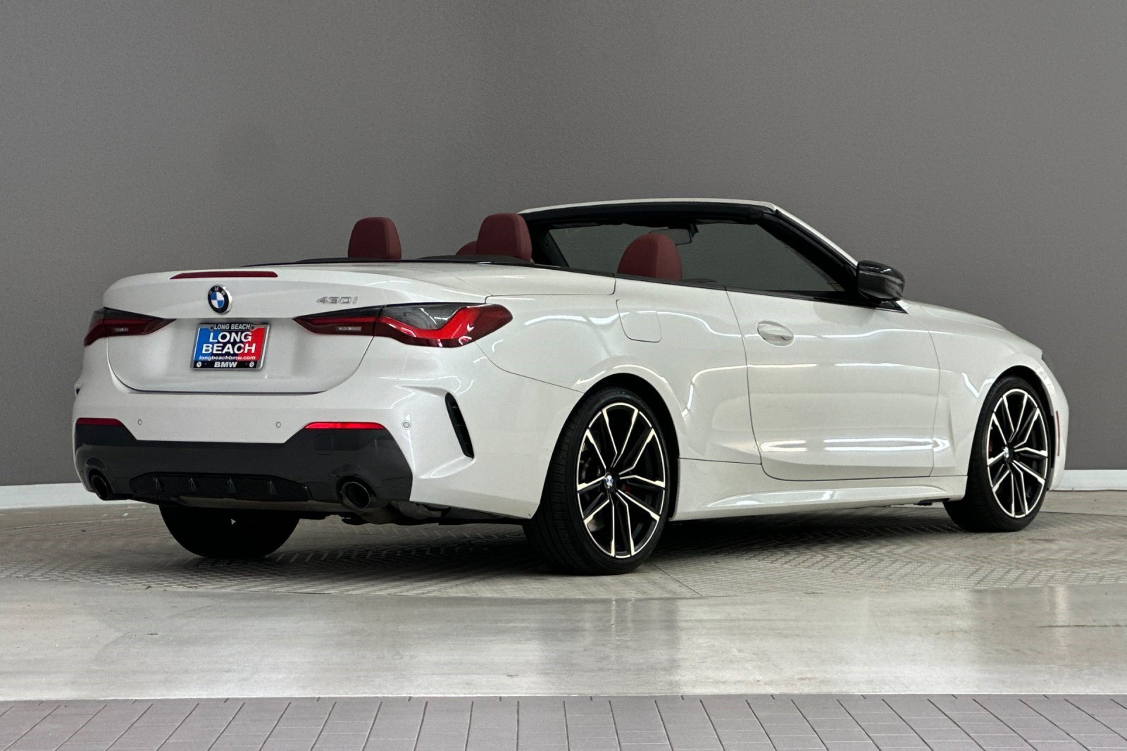 Certified 2023 BMW 430i Convertible w/ M Sport Package RWD image 8