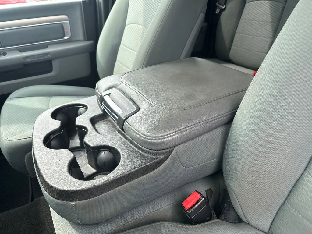 Used 2017 RAM 1500 Classic SLT image 21