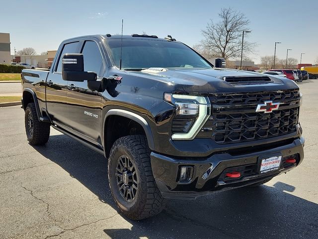 Certified 2025 Chevrolet Silverado 2500 ZR2 w/ Technology Package AWD/4WD image 6