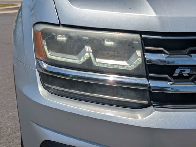 Used 2019 Volkswagen Atlas SEL R-Line FWD image 10