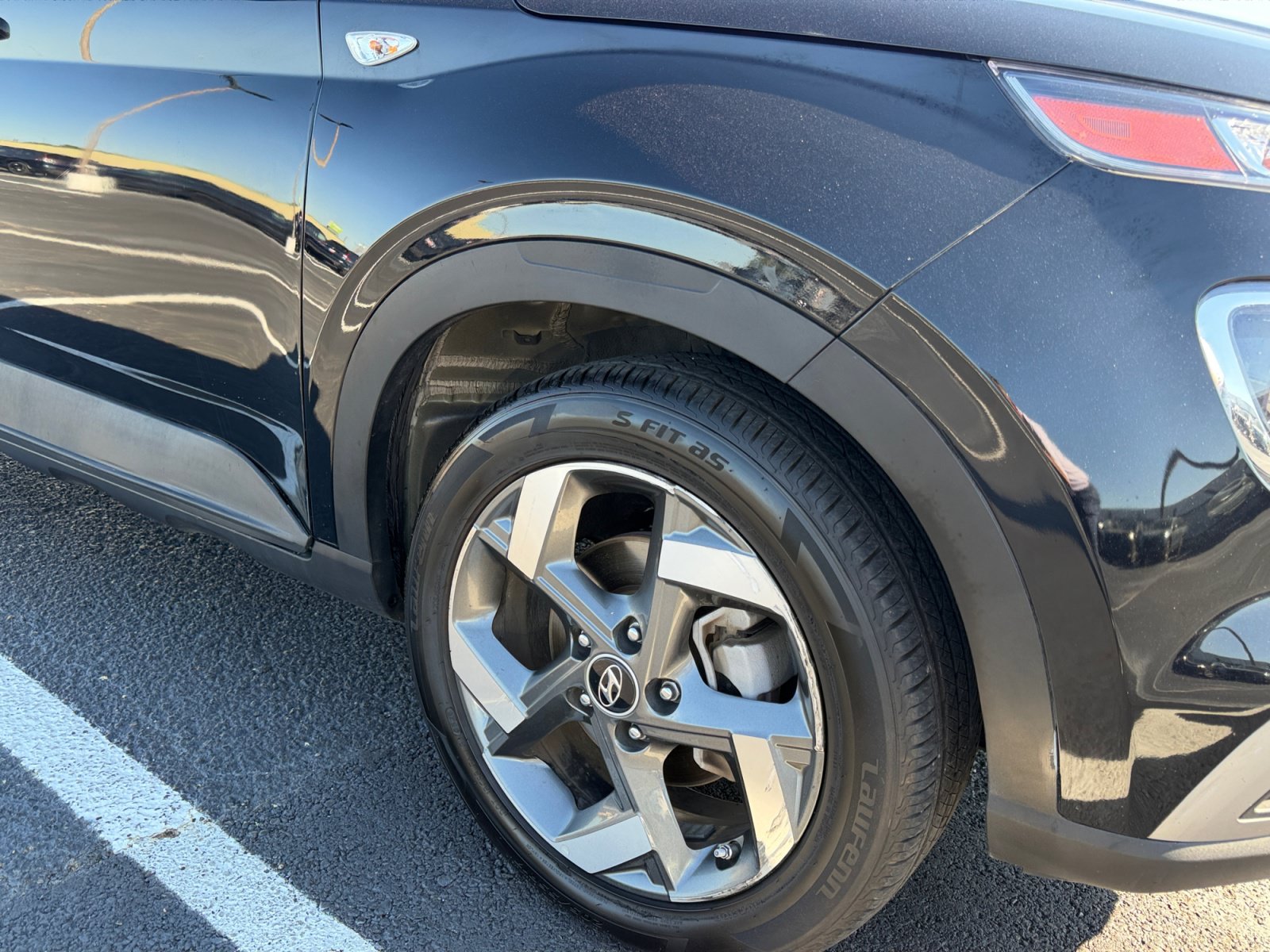 Used 2025 Hyundai Venue SEL FWD image 10