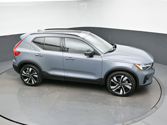 Used 2023 Volvo XC40 B5 Plus w/ Climate Package image 45