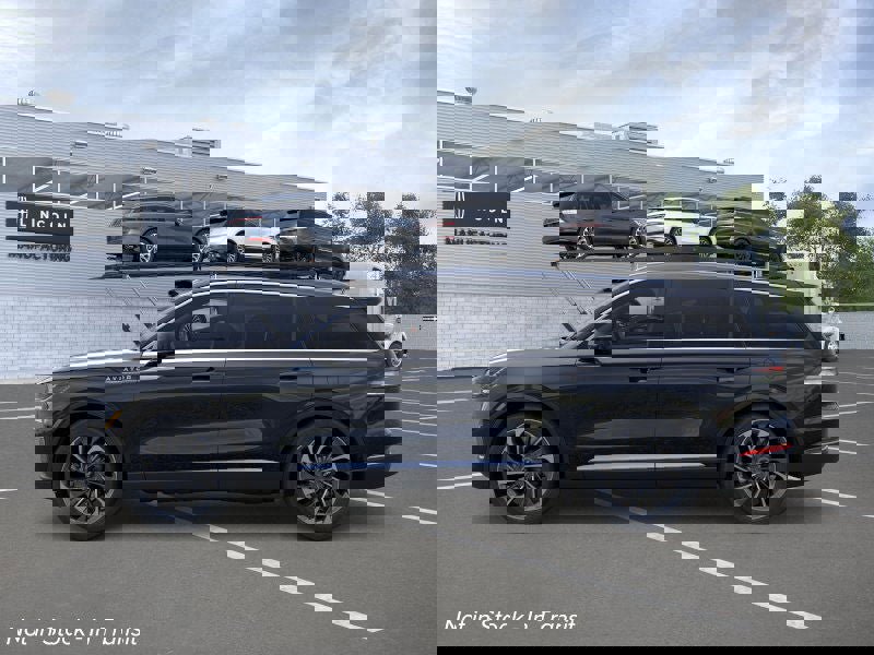 New 2026 Lincoln Aviator Reserve image 3