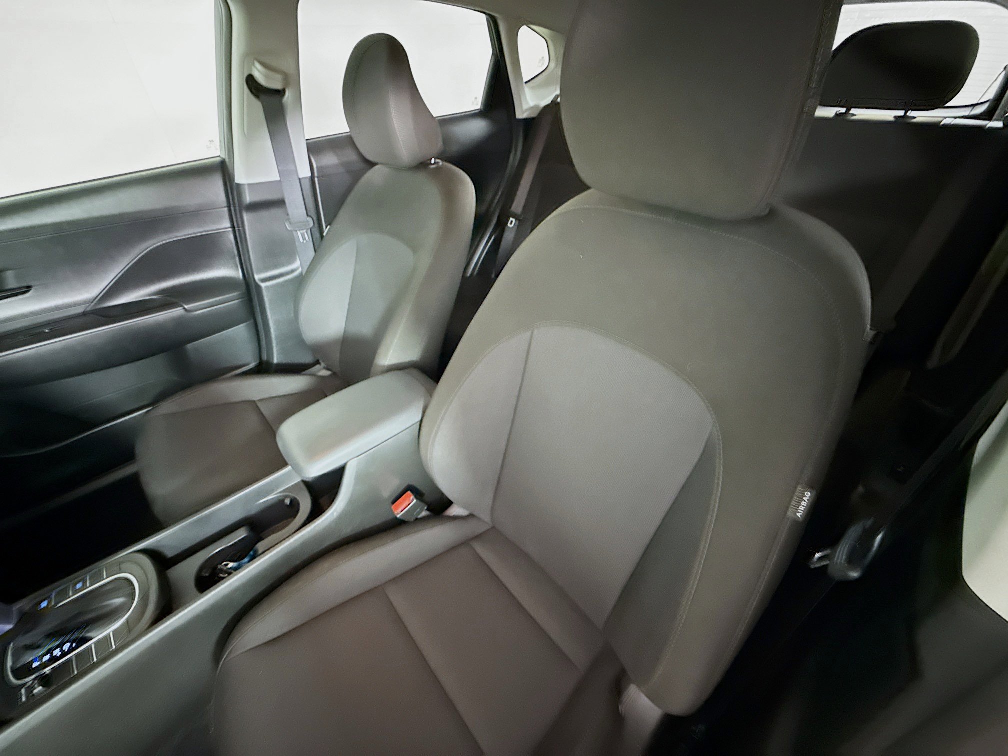 Used 2025 Hyundai Kona SEL image 24