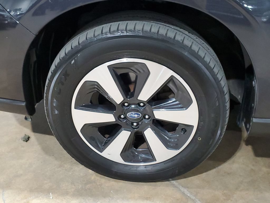 Used 2017 Subaru Forester 2.5i w/ Alloy Wheel Package AWD/4WD image 35