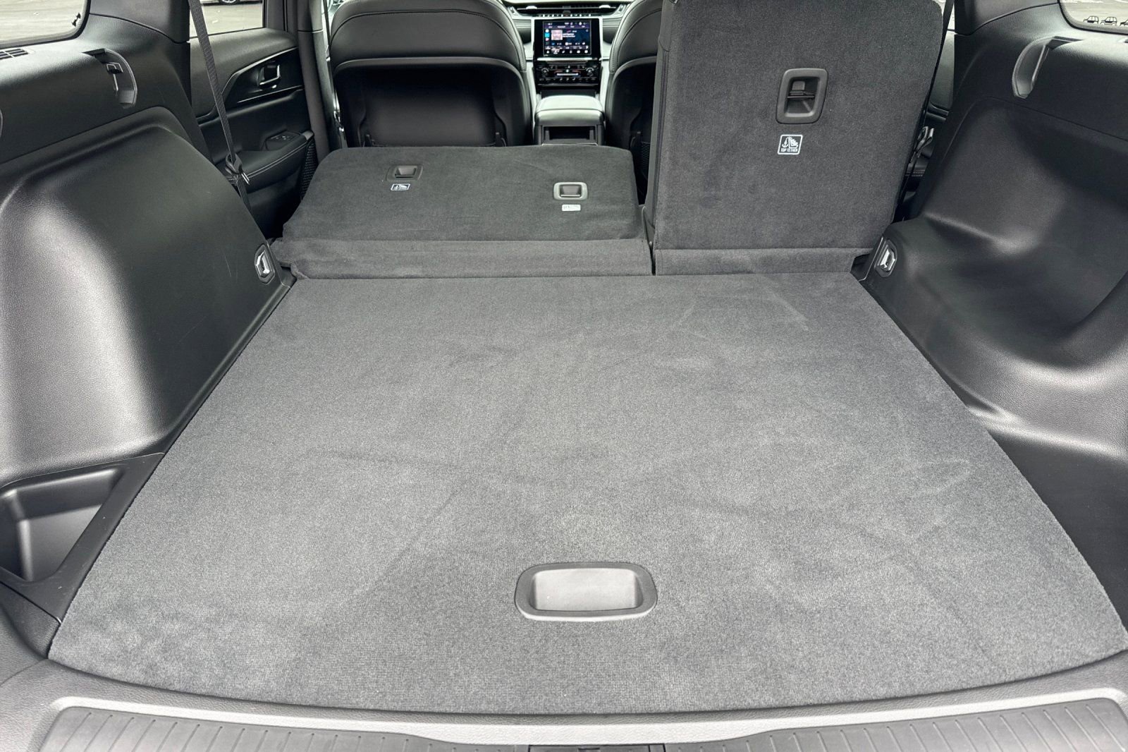 New 2025 Jeep Grand Cherokee Laredo image 17