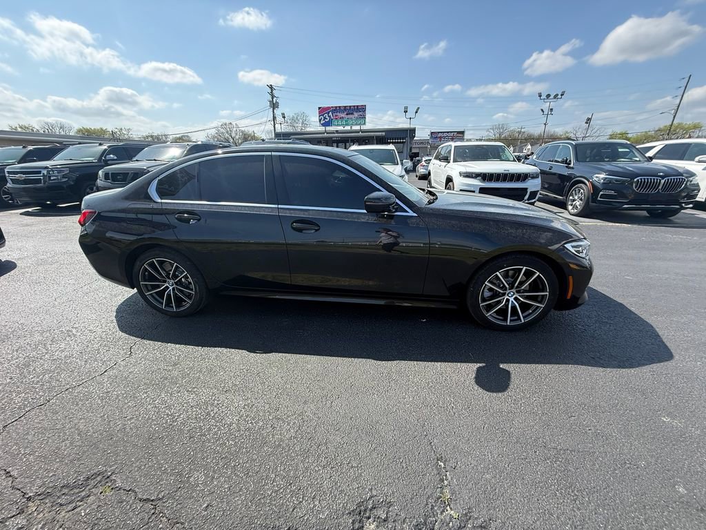 Used 2022 BMW 330i xDrive Sedan w/ Driving Assistance Package image 2