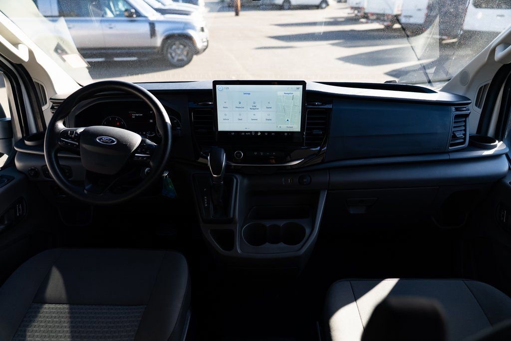 Used 2023 Ford Transit 350 XLT image 8