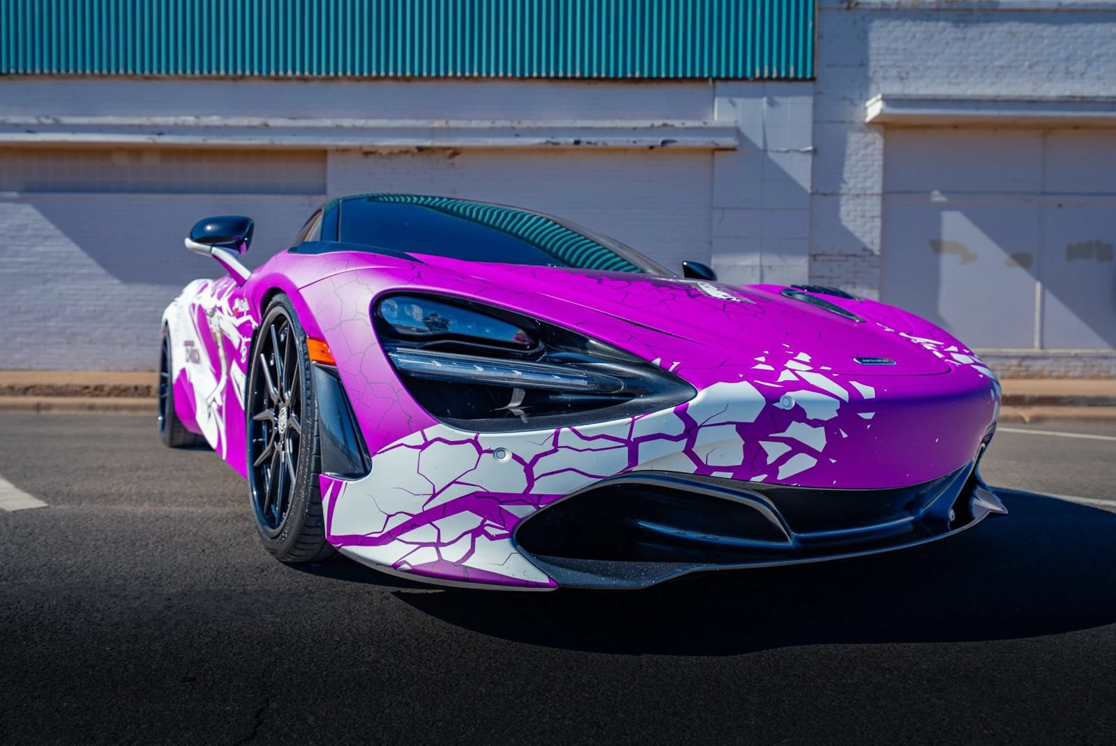 Used 2018 McLaren 720S RWD image 22