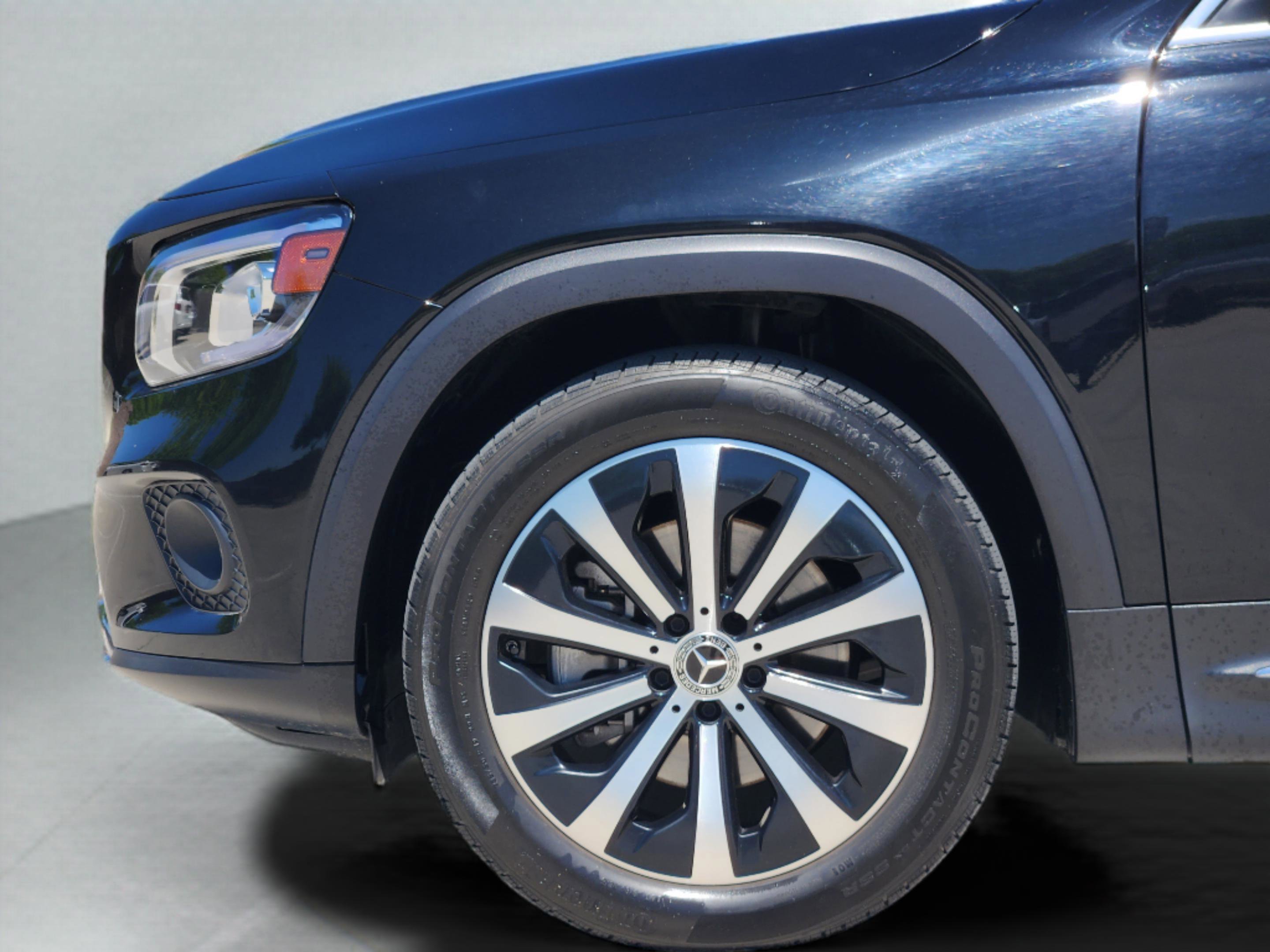 Certified 2023 Mercedes-Benz GLB 250 4MATIC image 29