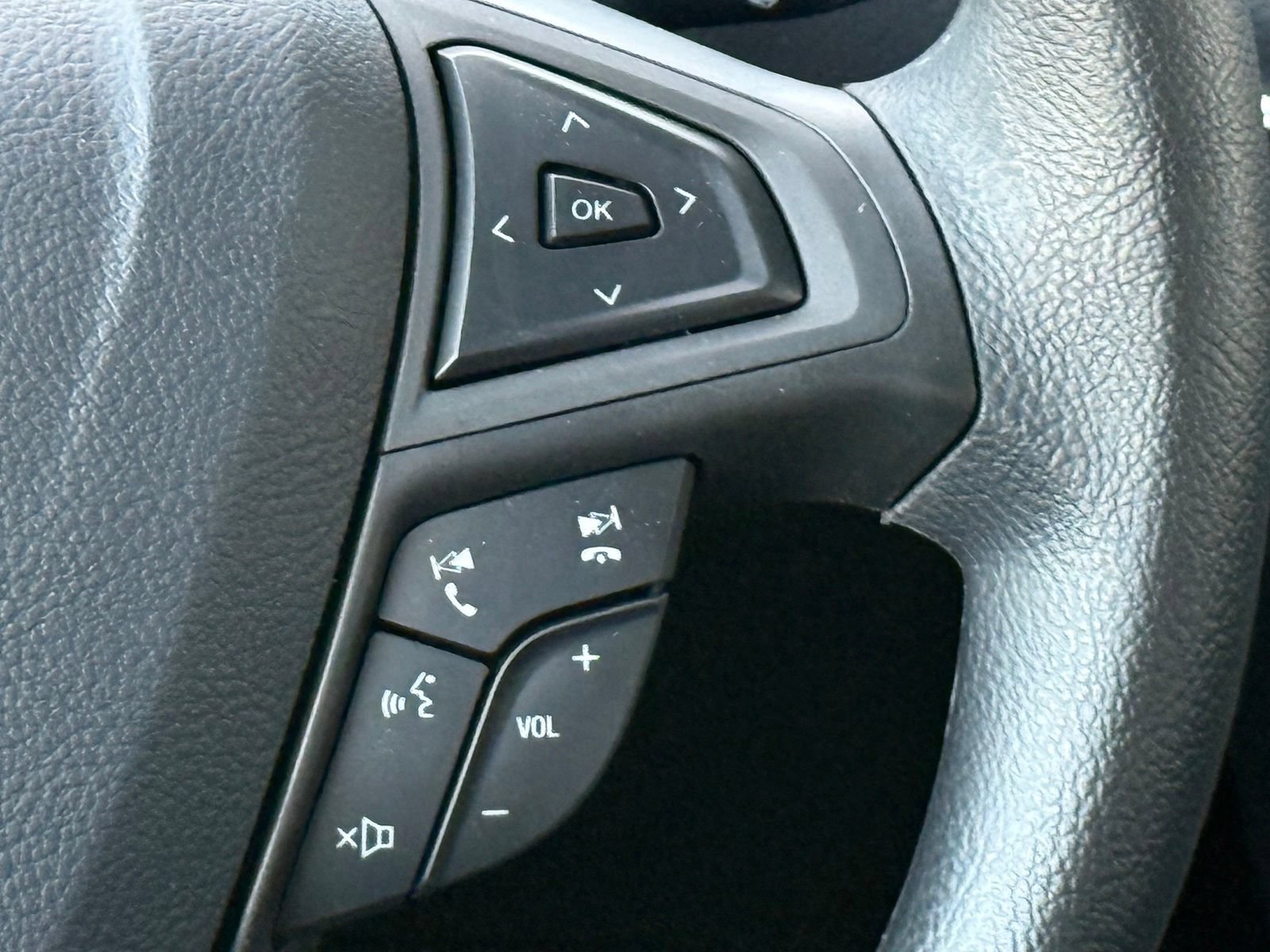 Used 2024 Ford Edge SE AWD/4WD image 35