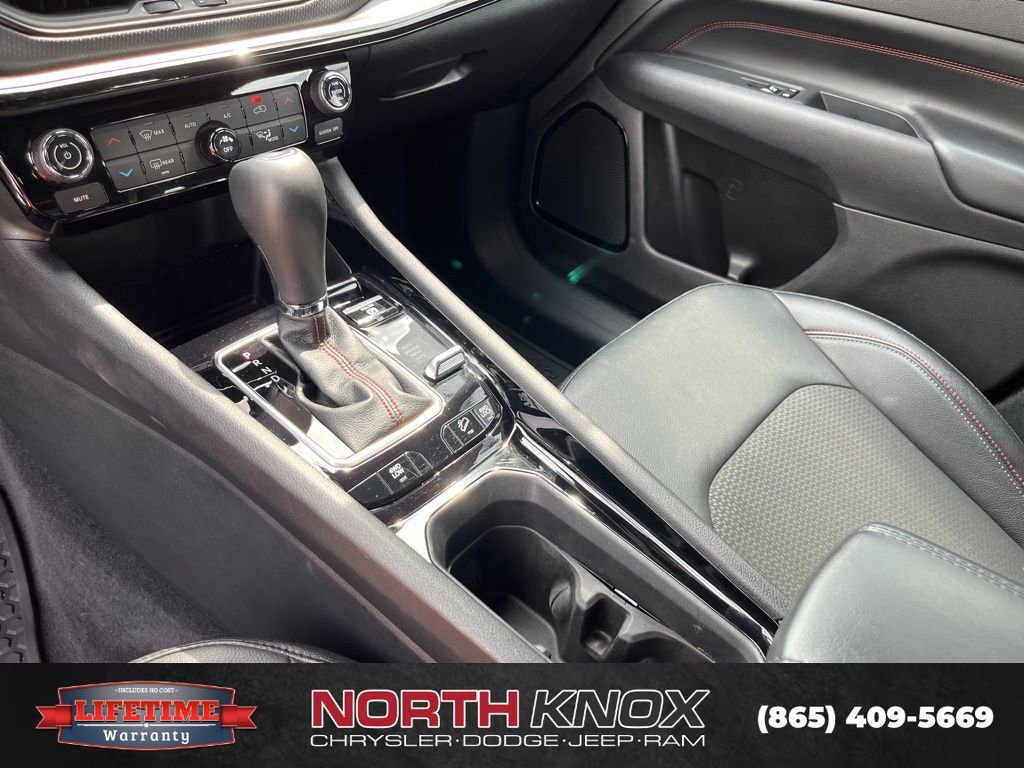 Used 2024 Jeep Compass Trailhawk AWD/4WD image 11