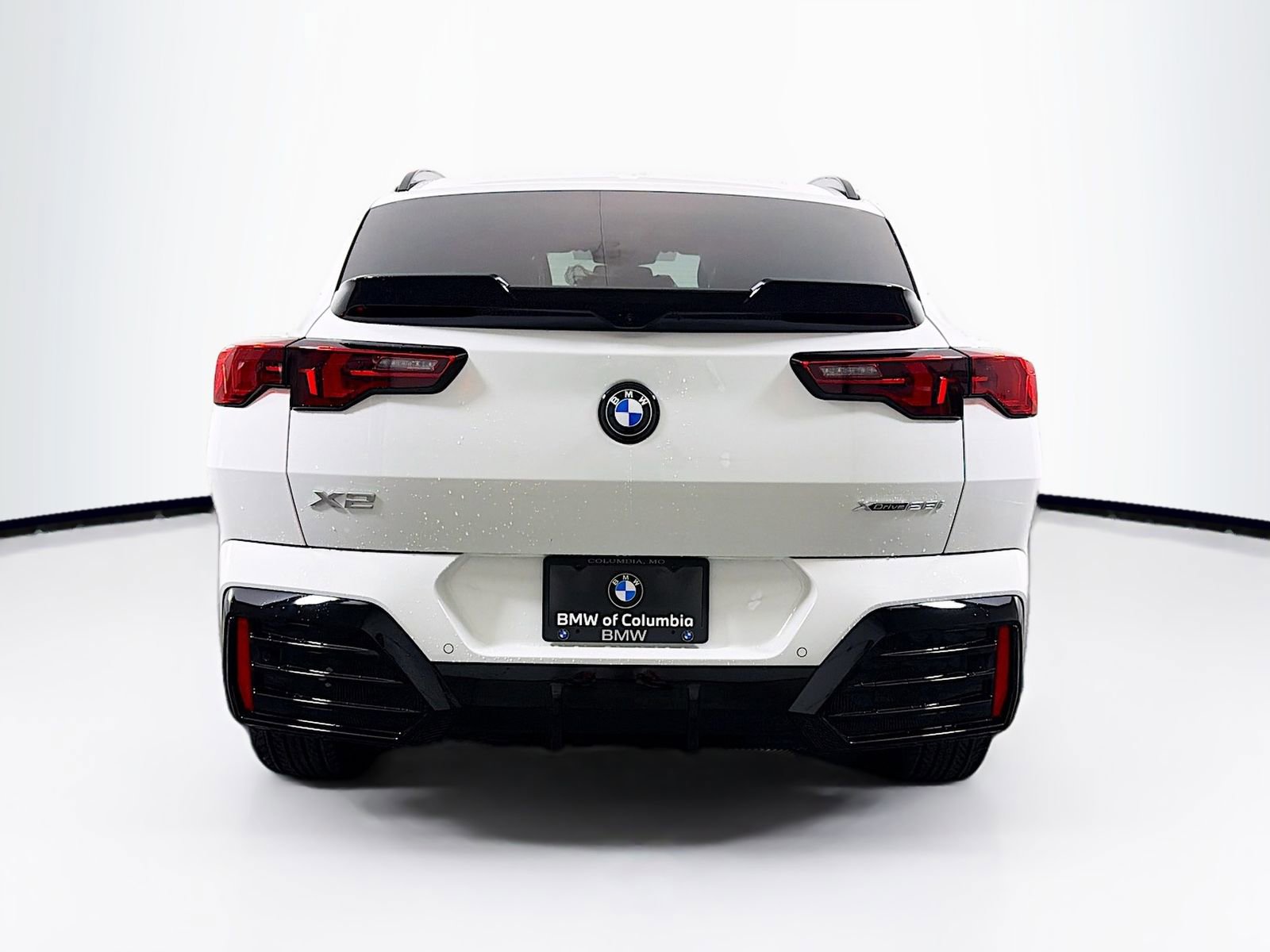 New 2026 BMW X2 xDrive28i AWD/4WD image 6