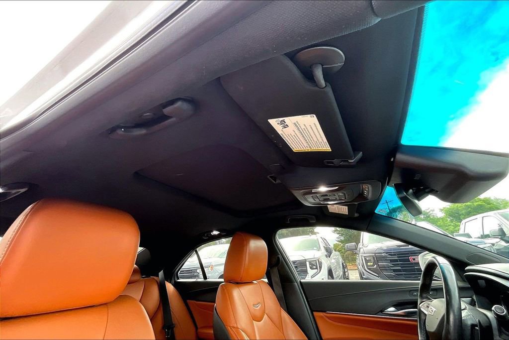 Used 2021 Cadillac CT4 Premium Luxury RWD image 26