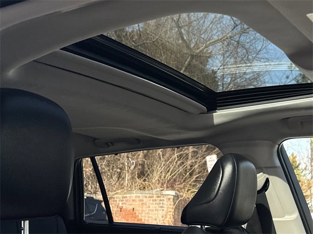 Certified 2022 Toyota Highlander XLE image 10