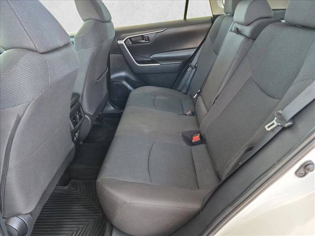 Used 2024 Toyota RAV4 LE AWD/4WD image 18