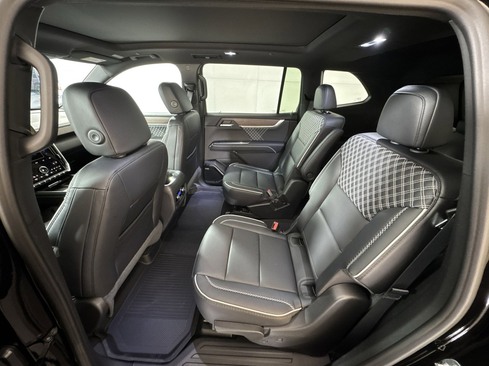 New 2026 GMC Acadia Denali w/ Super Cruise Package image 25