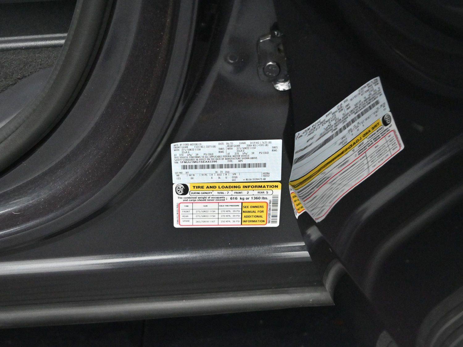 Used 2025 Ford Expedition Platinum w/ Stealth Performance Package image 49