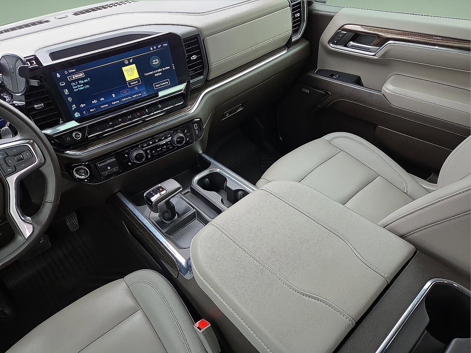 Used 2024 Chevrolet Silverado 1500 RST image 12