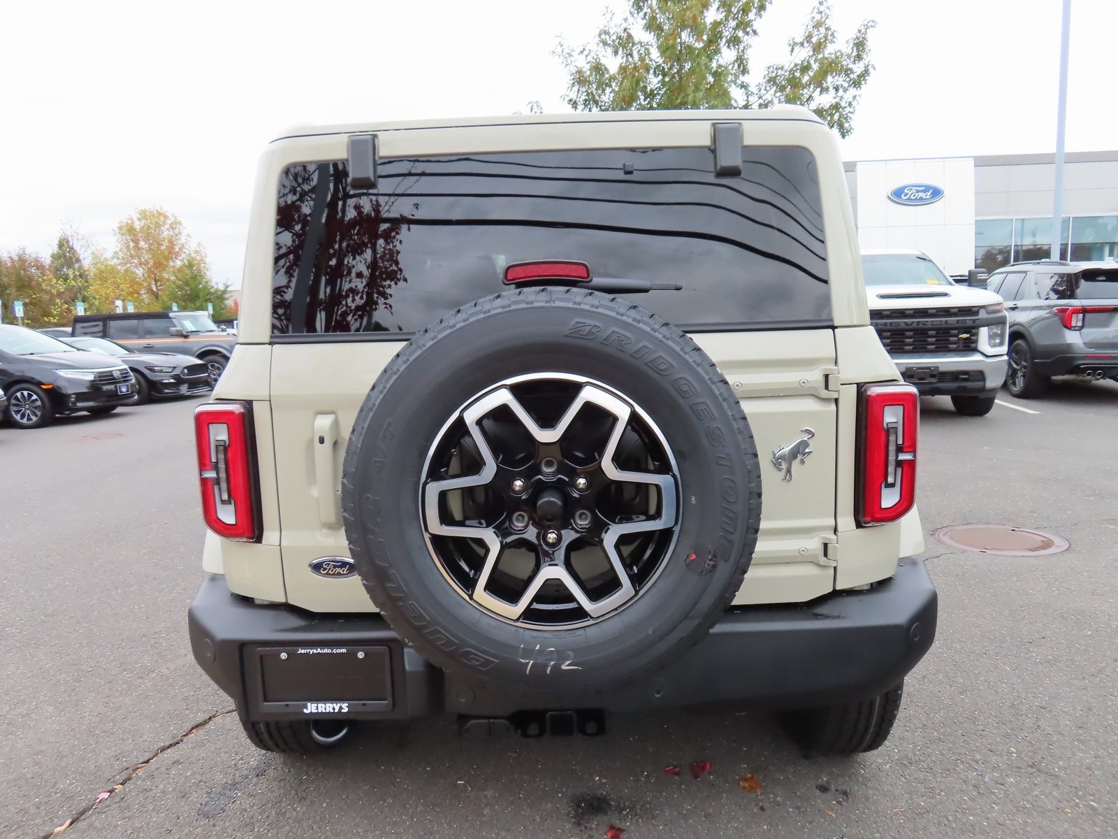 New 2025 Ford Bronco Outer Banks image 5