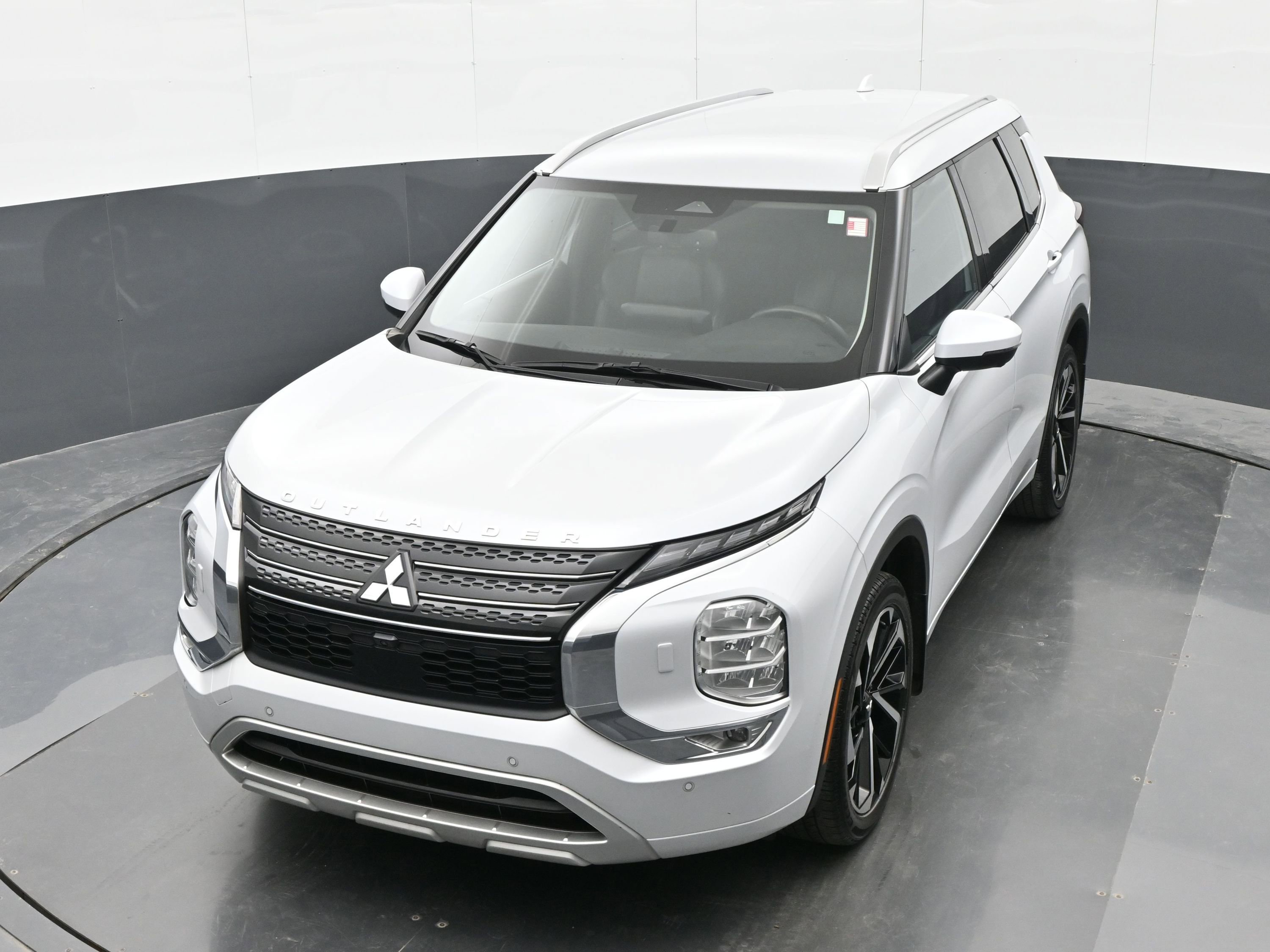 Used 2024 Mitsubishi Outlander SEL AWD/4WD image 35