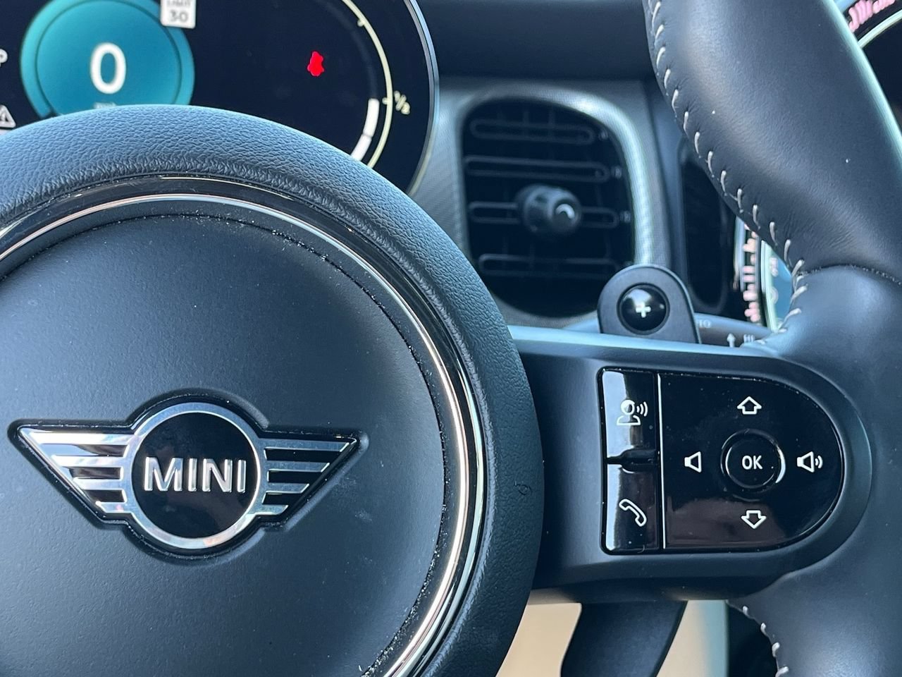 Used 2024 MINI Cooper S FWD image 20