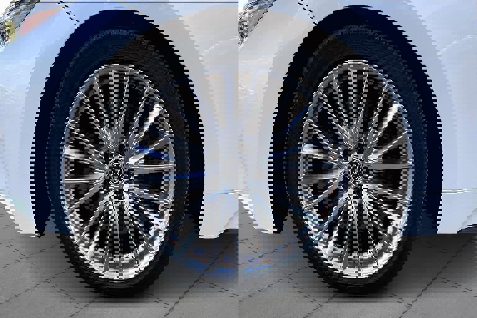 Used 2023 Lexus IS 300 w/ Premium Package image 10