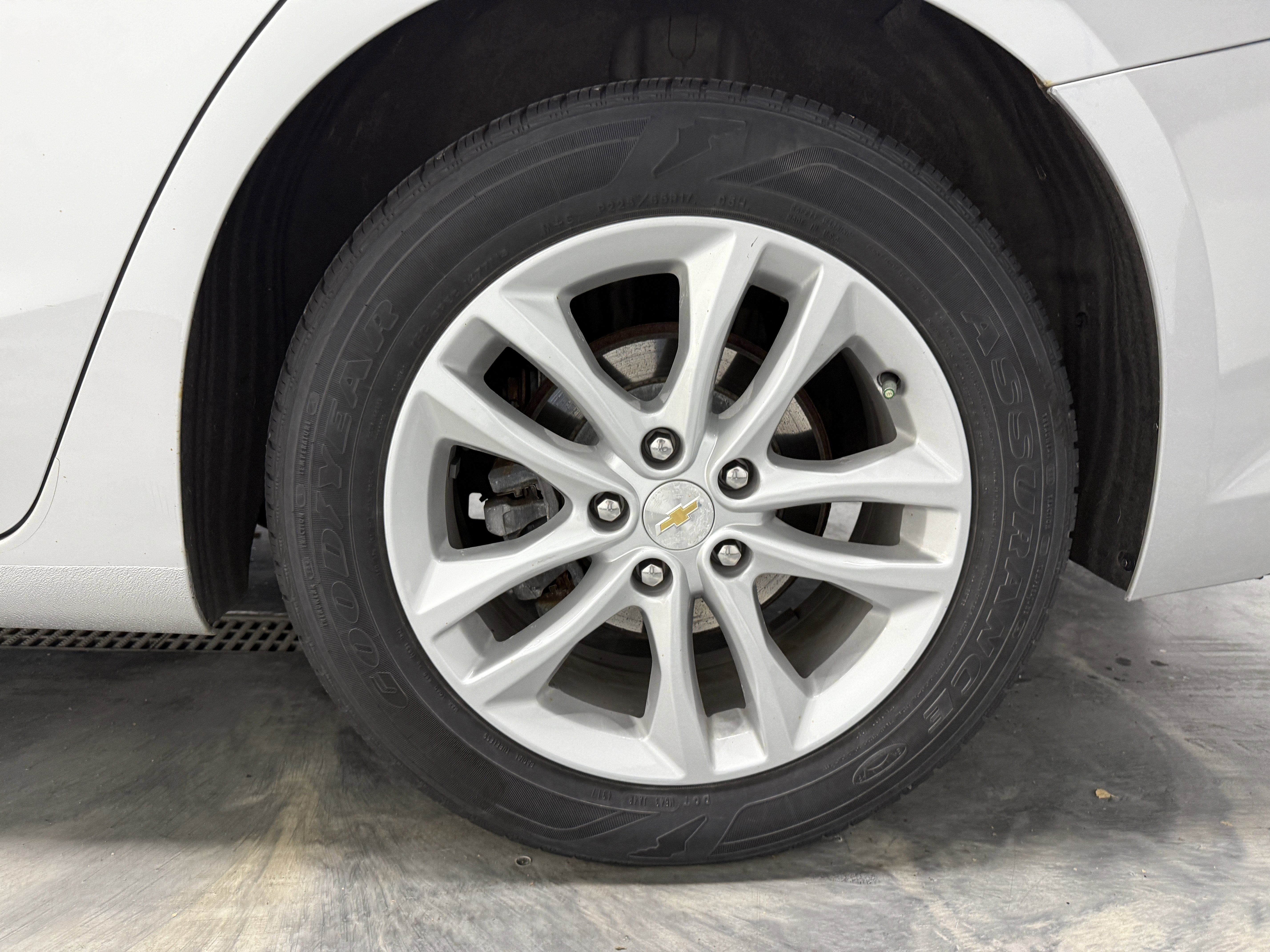 Used 2018 Chevrolet Malibu LT image 26