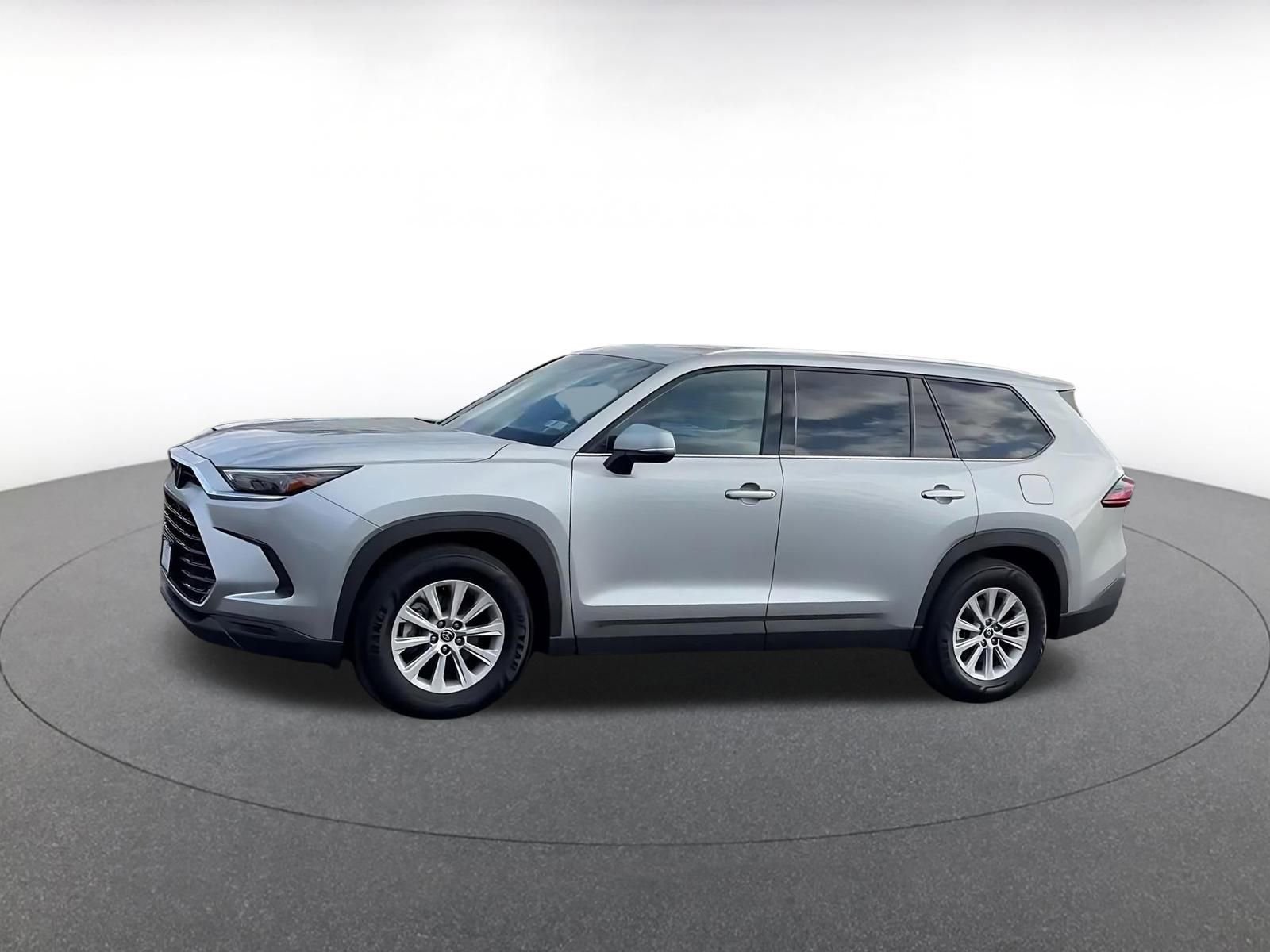 Used 2025 Toyota Grand Highlander FWD image 8