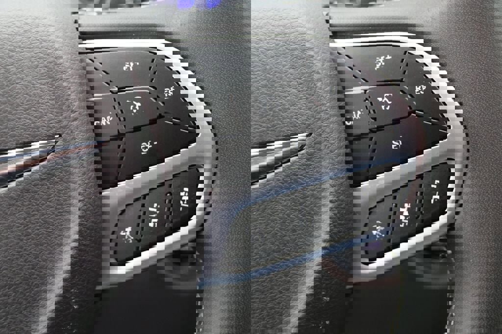 Used 2024 Chrysler Pacifica Touring-L image 20