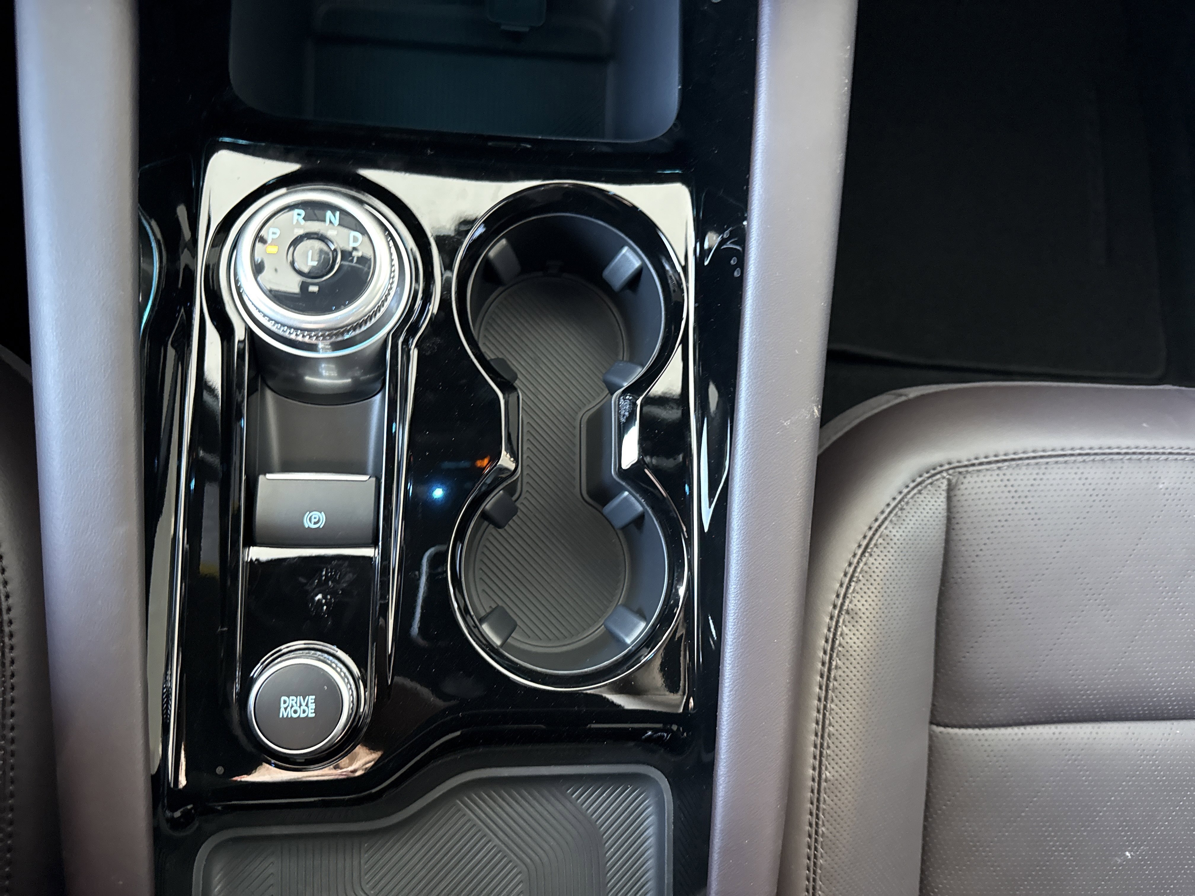 New 2026 Ford Explorer Platinum RWD image 30