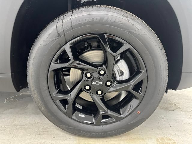 New 2026 Chevrolet Trax LT w/ Midnight Edition FWD image 30