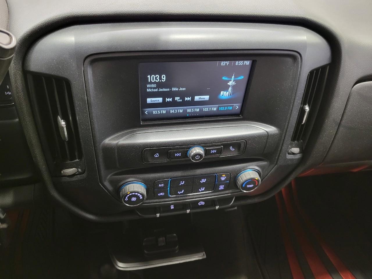 Used 2017 Chevrolet Silverado 1500 Custom w/ Custom Convenience Package AWD/4WD image 34