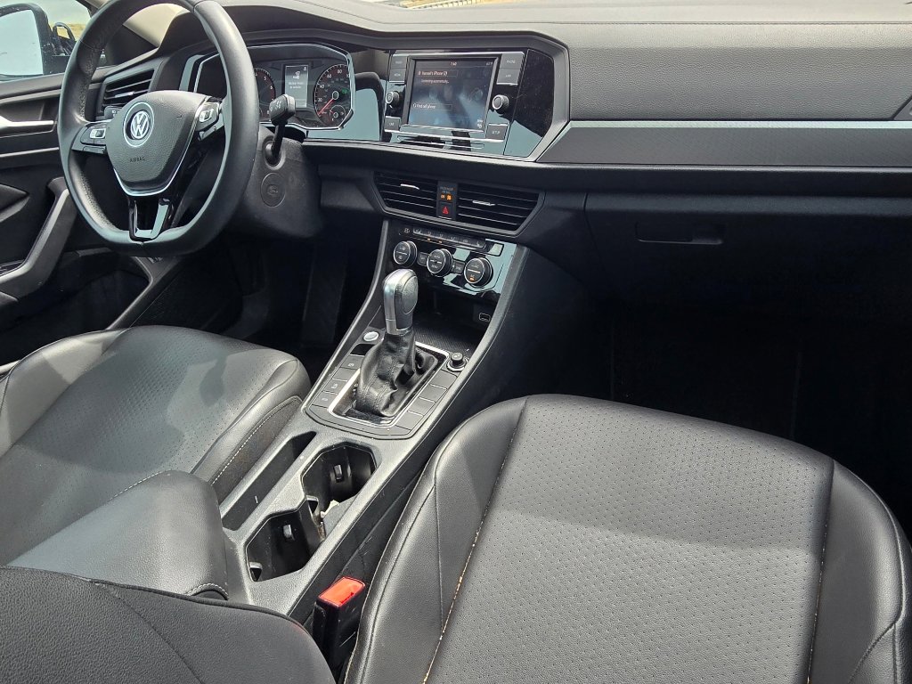 Used 2019 Volkswagen Jetta SE w/ Cold Weather Package image 26